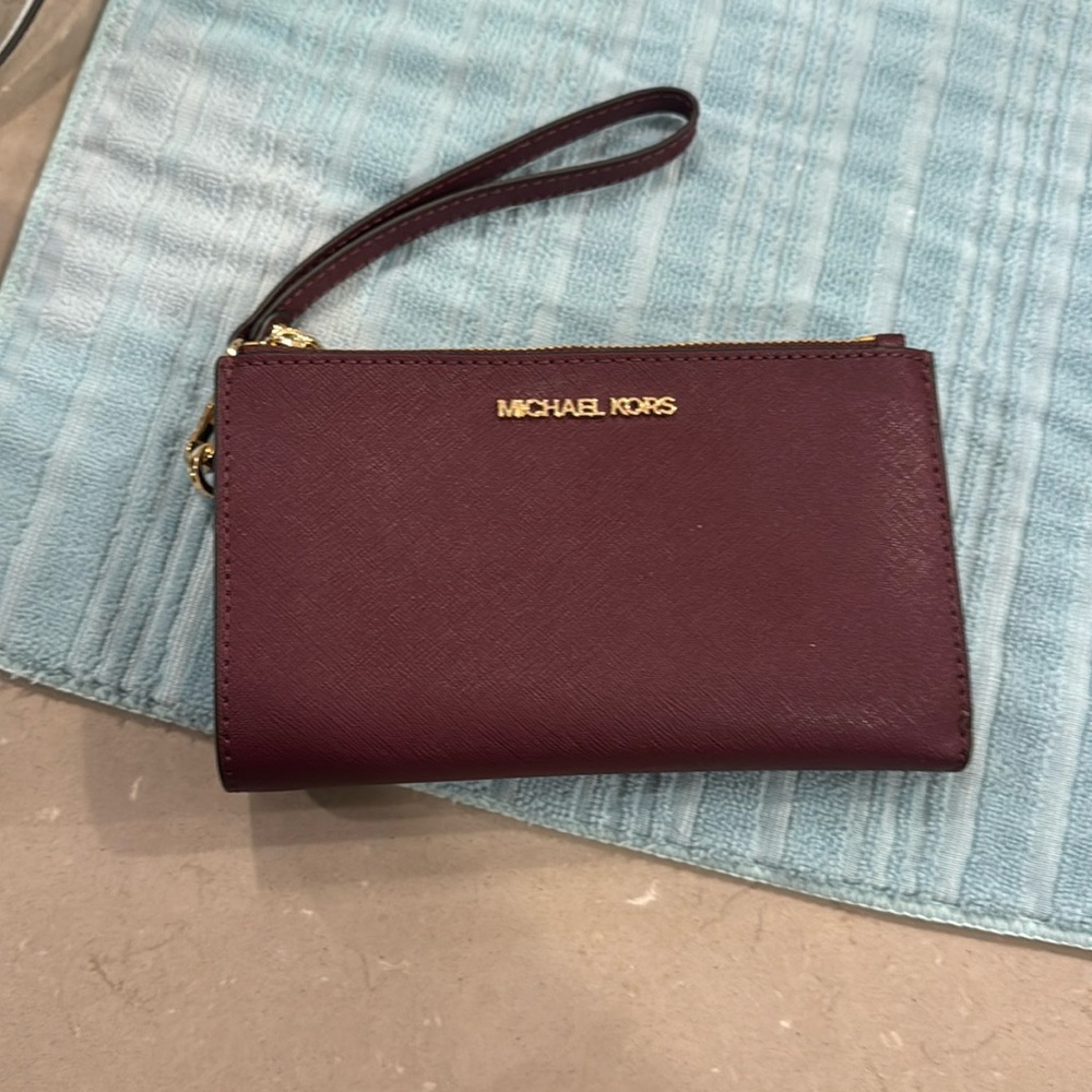 Michael Kors burgundy smartphone wallet